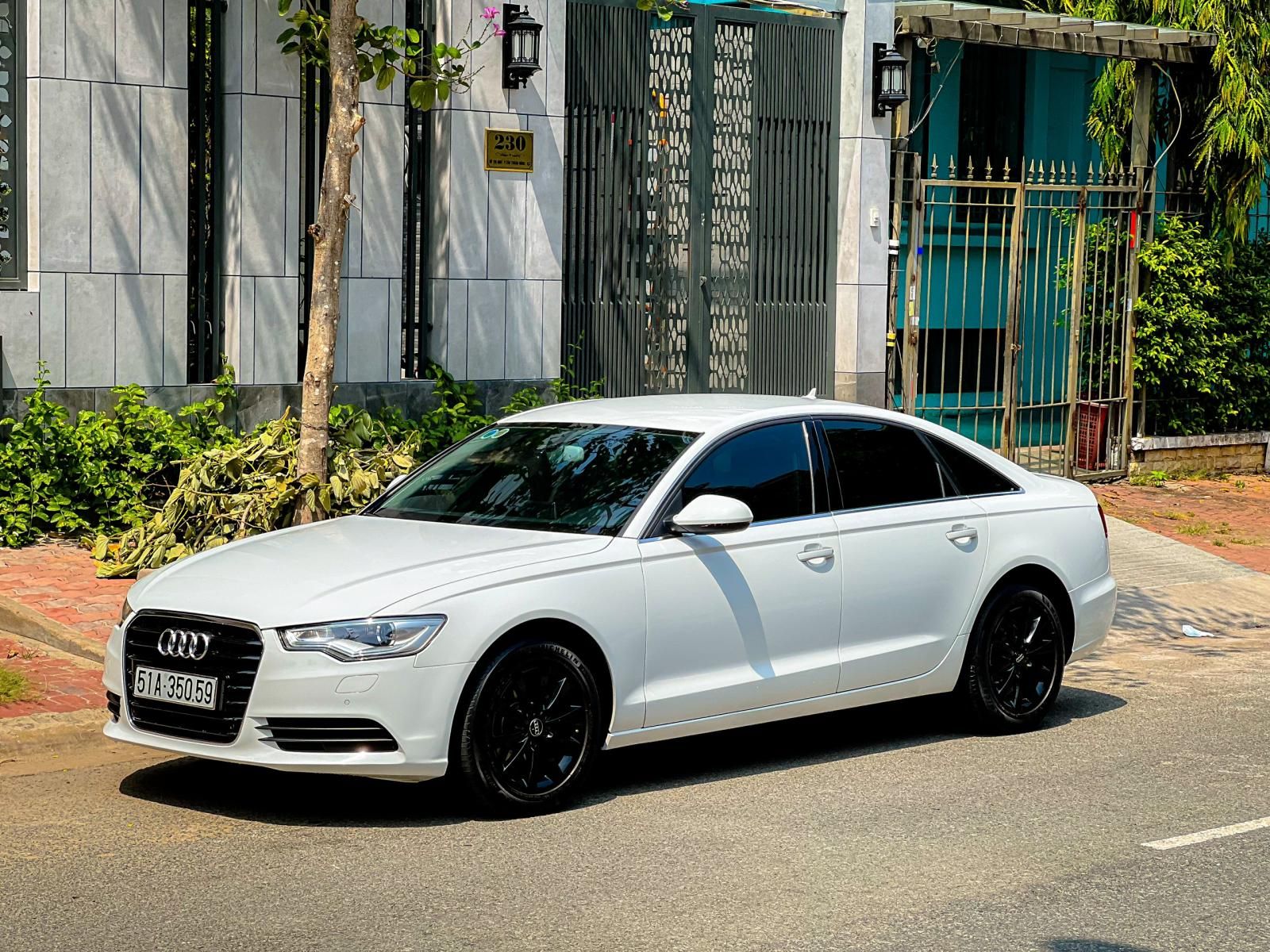 Audi A6 2011 - Màu trắng, nội thất đen, option đầy đủ, xe vừa được bảo dưỡng các hạng mục cần thiết