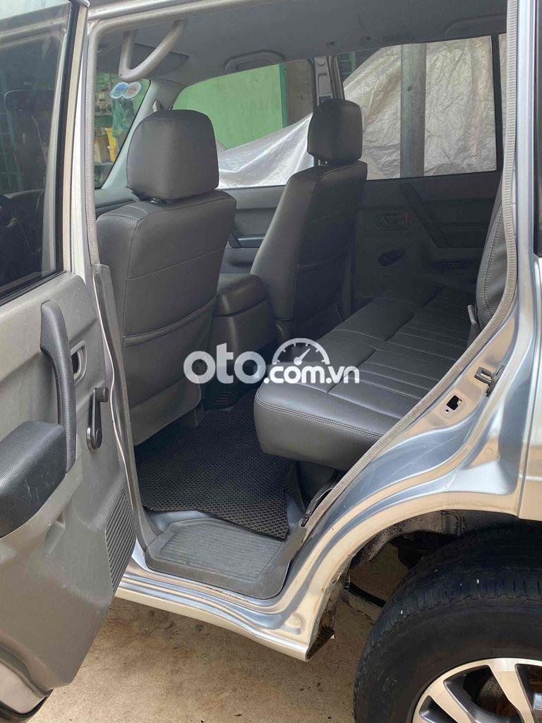 Mitsubishi Pajero xe gia đình cần bán . 2004 - xe gia đình cần bán .