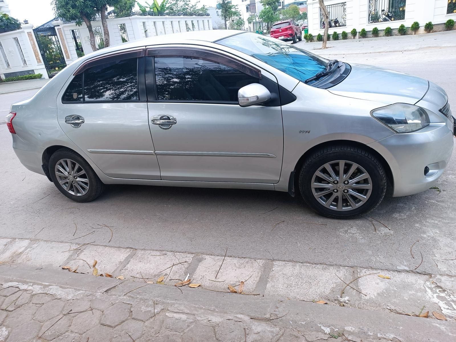 Toyota Vios 2012 - Xe nhập full option