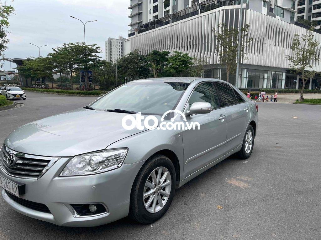 Toyota Camry gia đình cần bán xe 2011 - gia đình cần bán xe