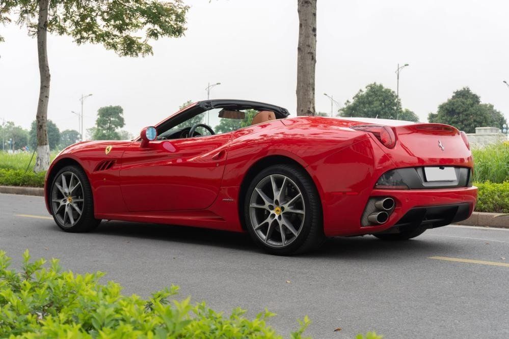 Ferrari California 2010 - Siêu xe nhập khẩu từ Italia