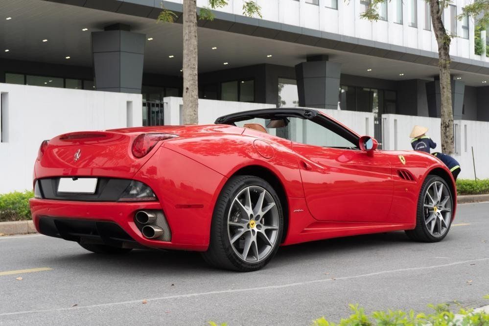 Ferrari California 2010 - Siêu xe nhập khẩu từ Italia