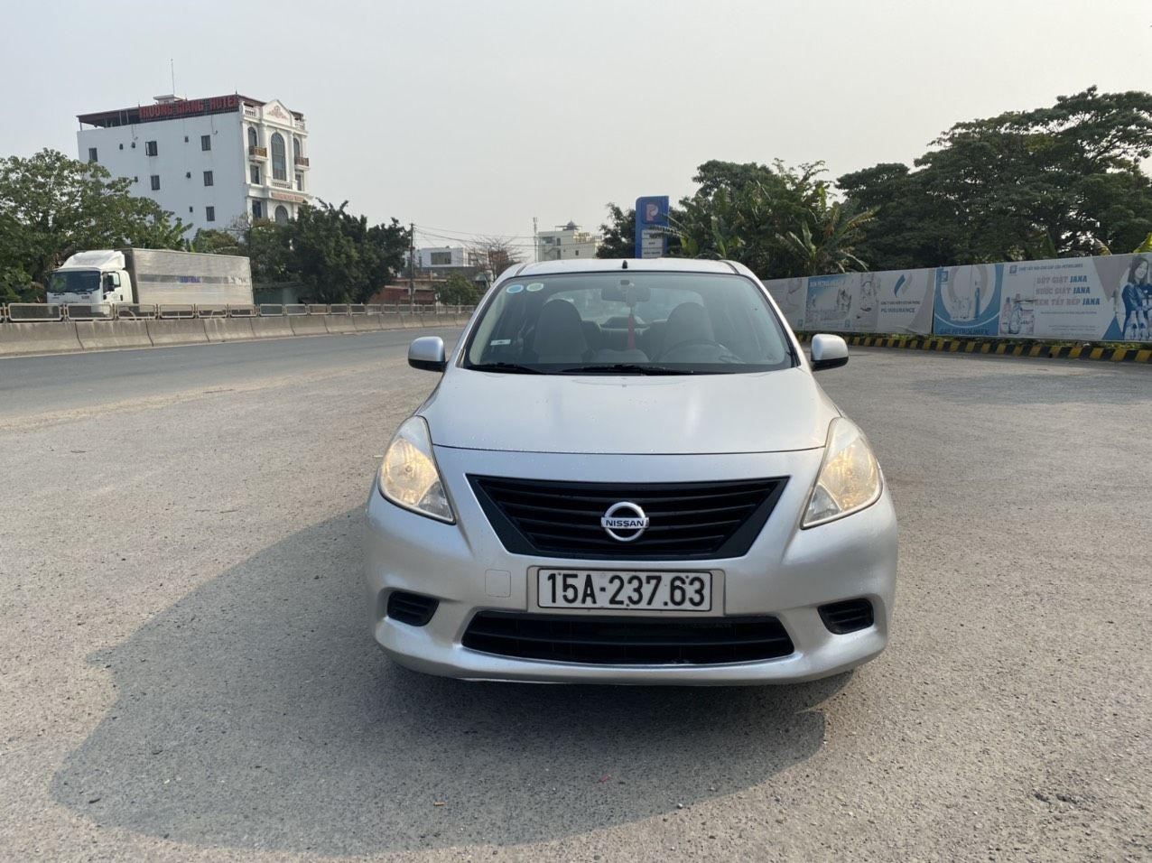 Nissan Sunny 2013 - Zin từng con ốc