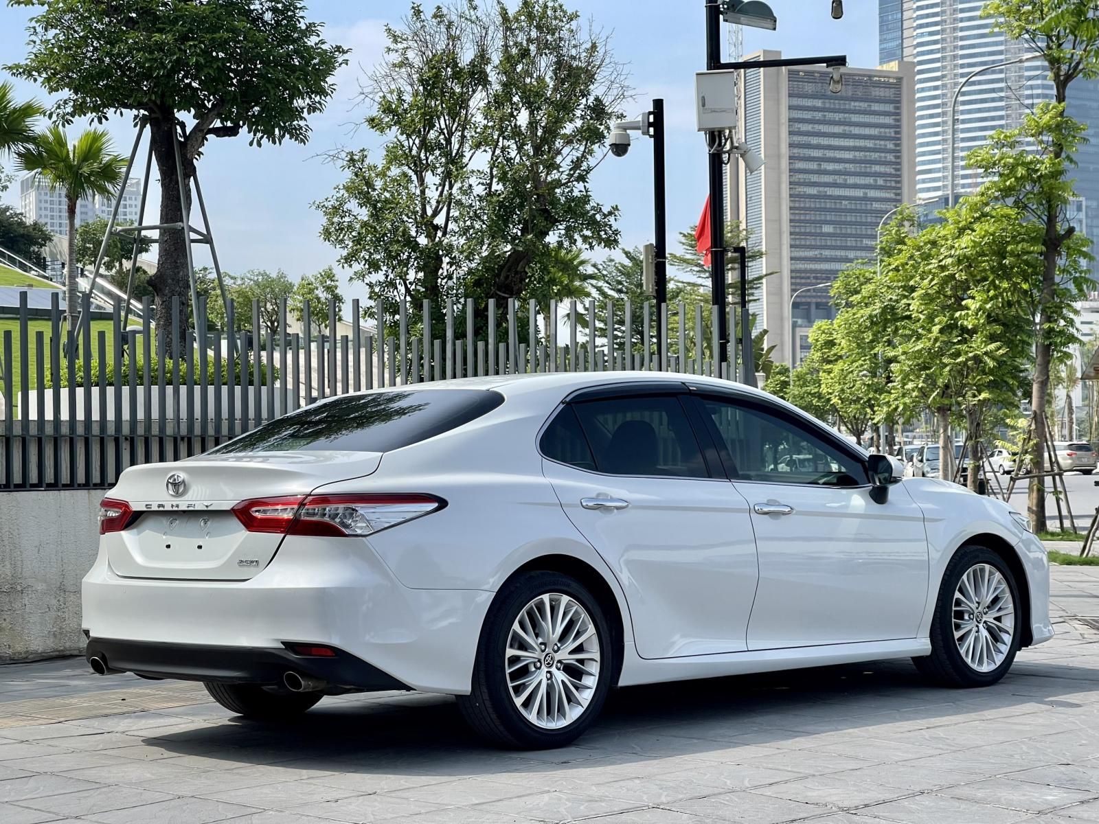 Toyota Camry 2020 - Xe có hồ sơ chính chủ