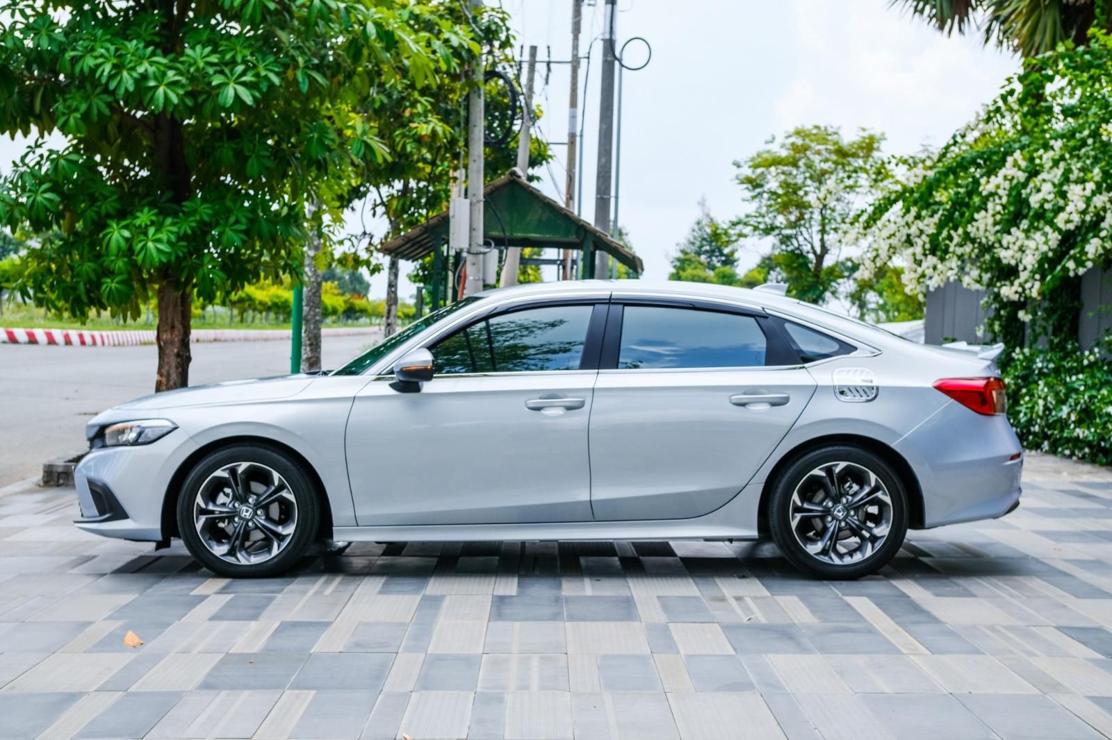Honda Civic 2022 - Lăn bánh 17.000 km