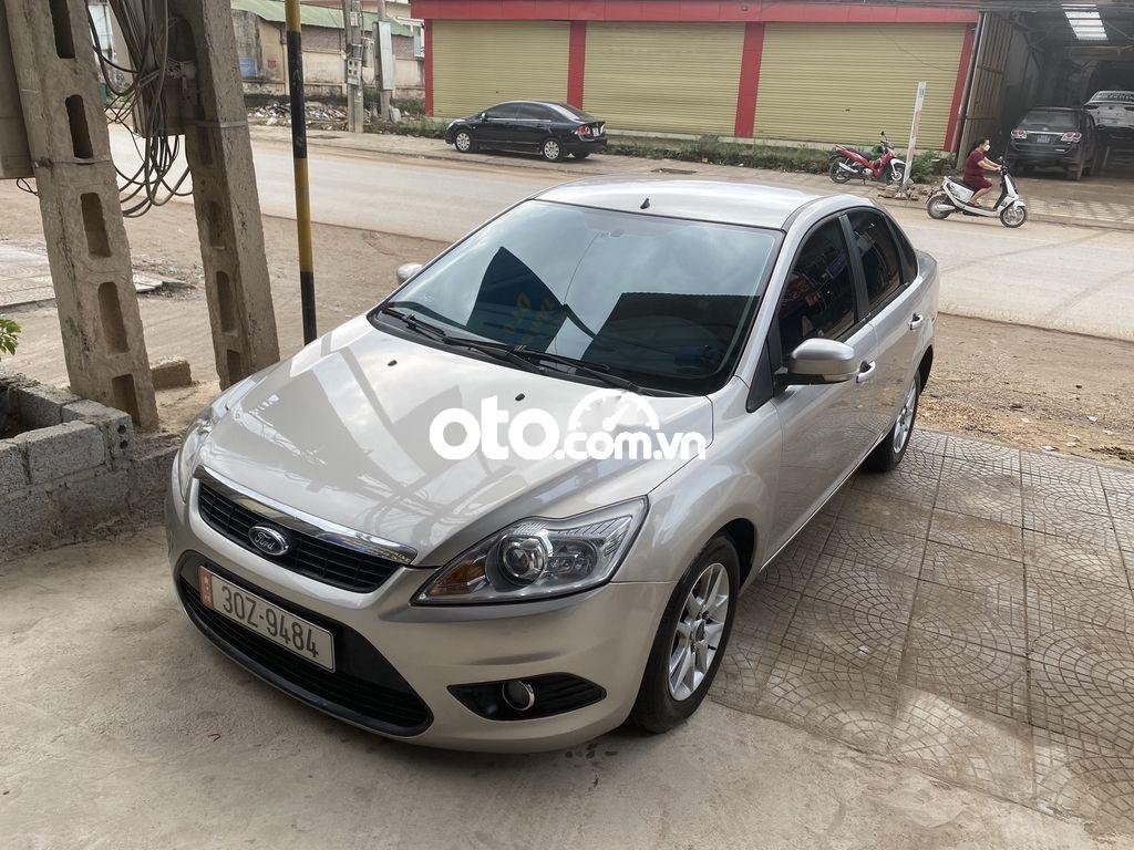 Ford Focus Lên đời nên bán  2010 MT xe đẹp 2010 - Lên đời nên bán Focus 2010 MT xe đẹp