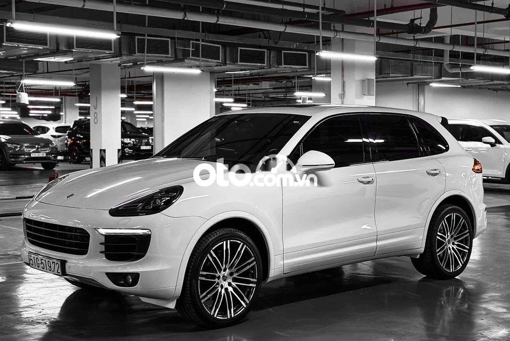 Porsche Cayenne  Cayene Platium full option từ hãng 2017 - Porsche Cayene Platium full option từ hãng