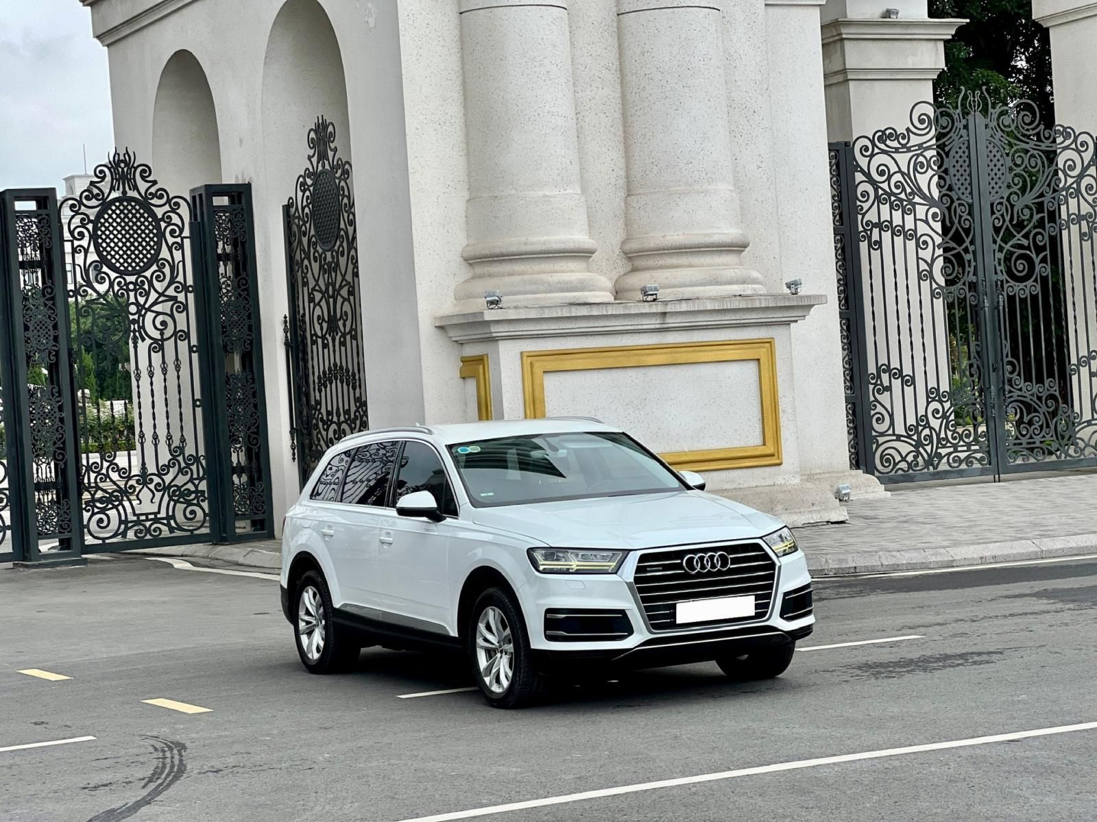 Audi Q7 2015 - Model 2016, odo: 8,5v km, màu trắng