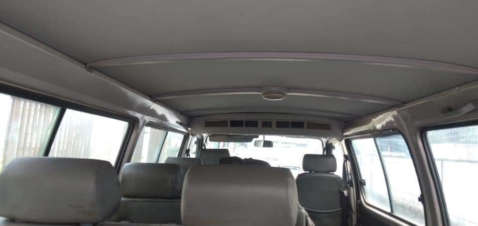 Toyota Hiace 2004 - Cần bán gấp, giá chỉ 52 triệu