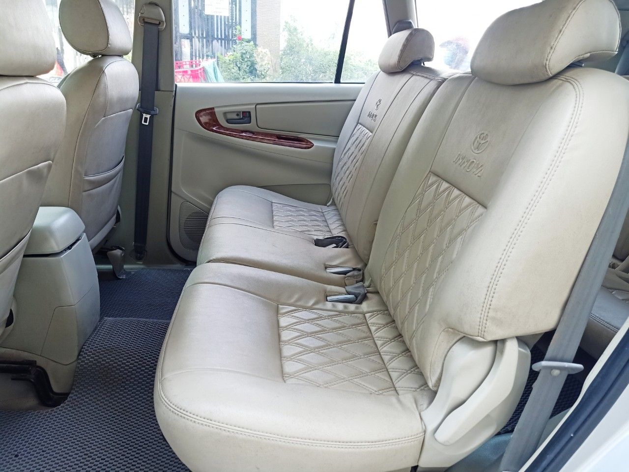 Toyota Innova 2008 - Cần vốn bán rẻ độ full 2016 tuyệt đẹp