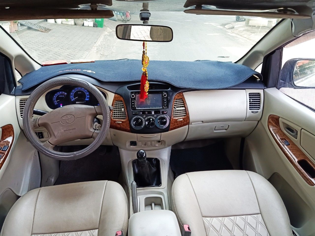 Toyota Innova 2008 - Cần vốn bán rẻ độ full 2016 tuyệt đẹp