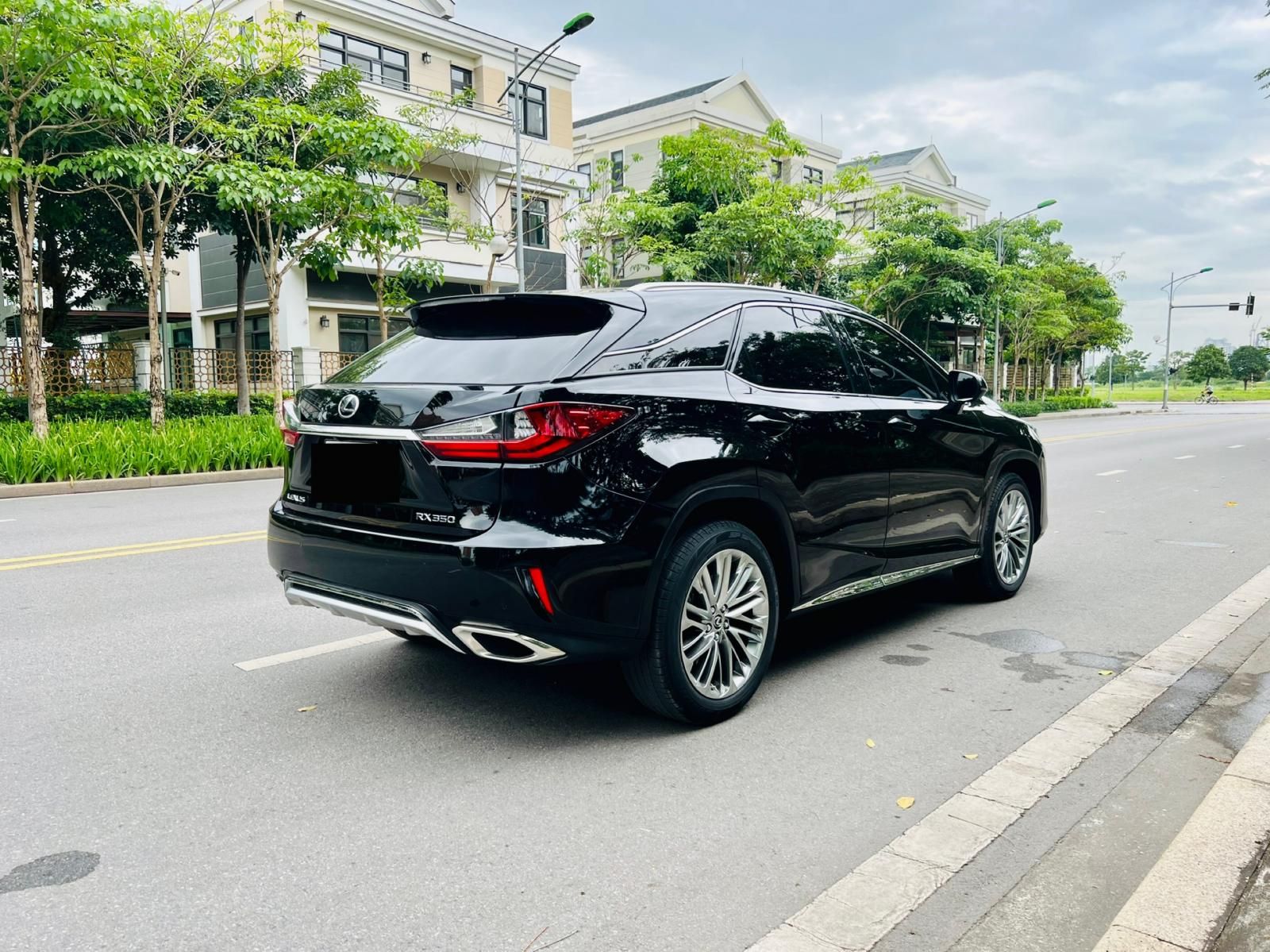 Lexus RX 350 2019 - Màu đen, nội thất nâu siêu mới