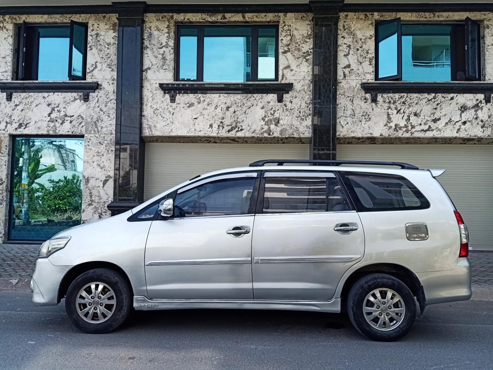 Toyota Innova 2008 - Cần vốn bán rẻ độ full 2016 tuyệt đẹp