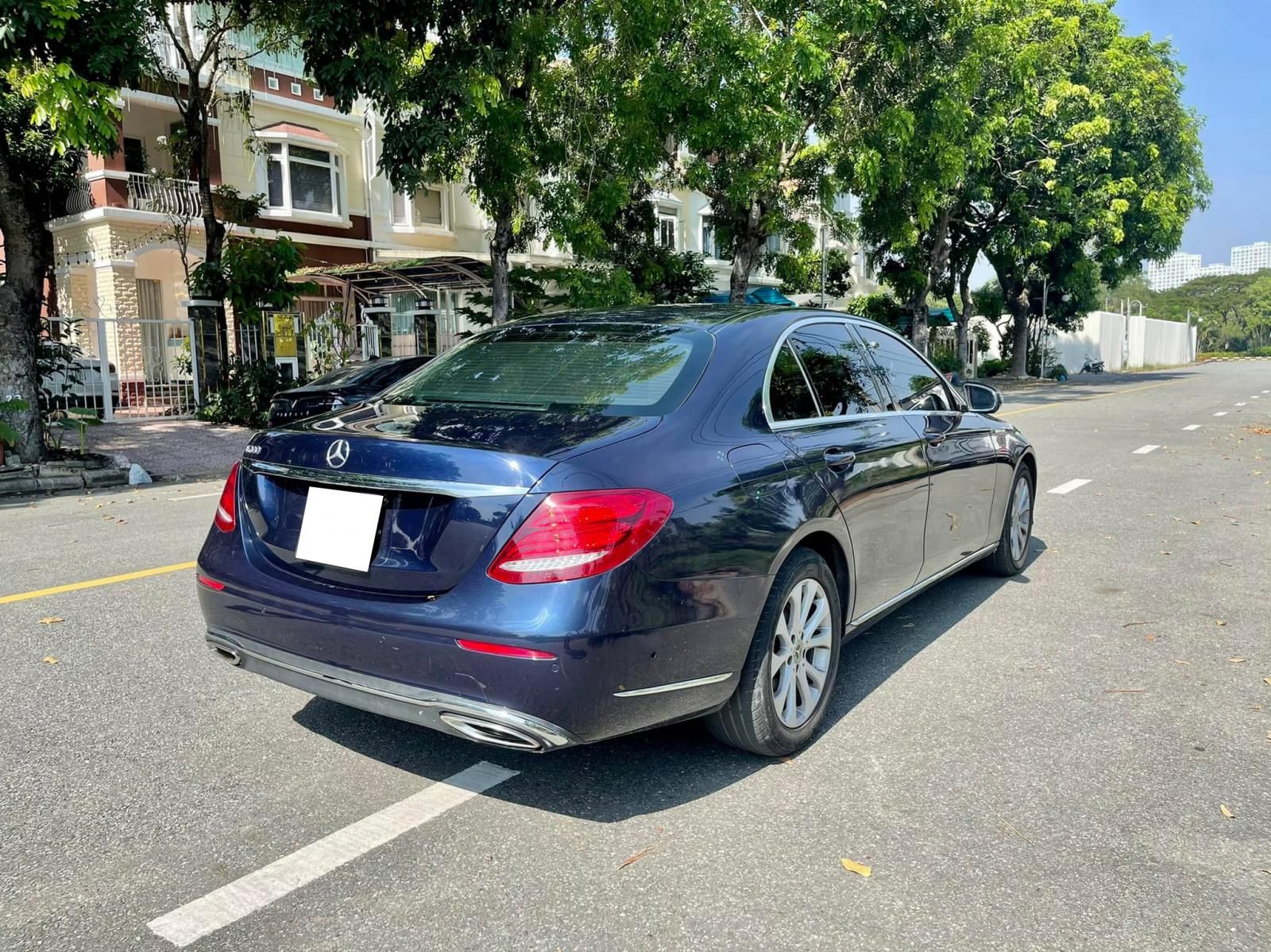 Mercedes-Benz 2018 - Xe đi kỹ, màu xanh, nội thất nâu