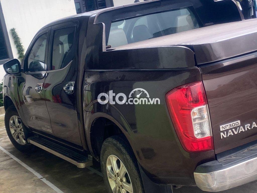 Nissan Navara Do nhu cầu đi lại ,tôi ở hai nơi cần đồi xe 7 chỗ 2015 - Do nhu cầu đi lại ,tôi ở hai nơi cần đồi xe 7 chỗ