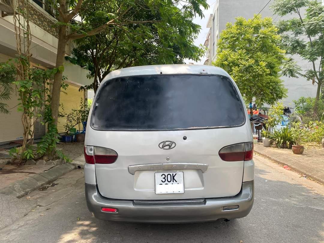 Hyundai Starex 2003 - Còn gần 6 năm lưu hành