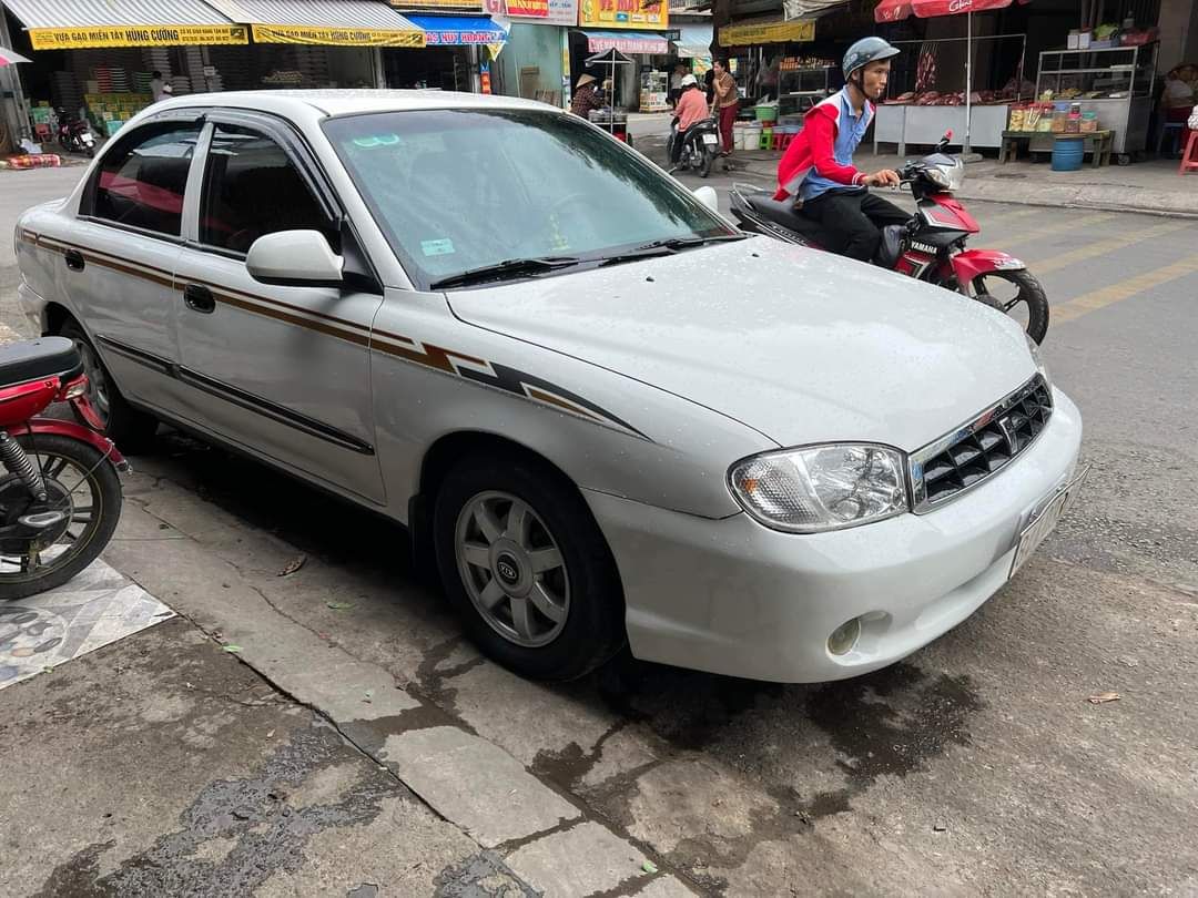 Kia Spectra 2005 - Máy số nhẹ nhàng, máy lạnh buốt