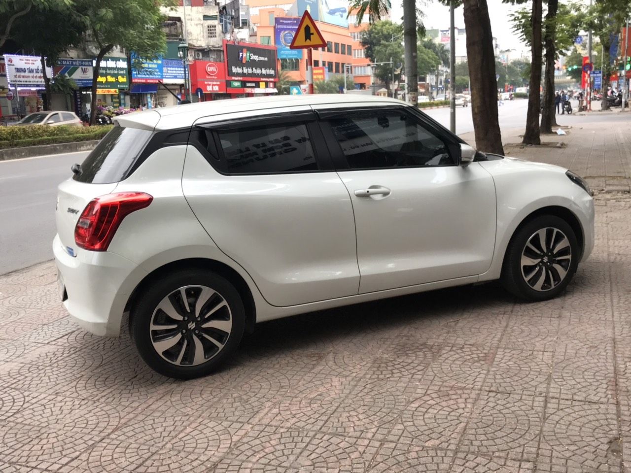 Suzuki Swift 2019 - Xe nhập khẩu Thái Lan, full lịch sử hãng
