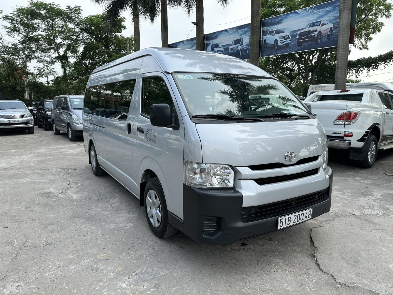 Toyota Hiace 2016 - Xe 16 chỗ, nhập Nhật 2.5 máy xăng, đời 2016