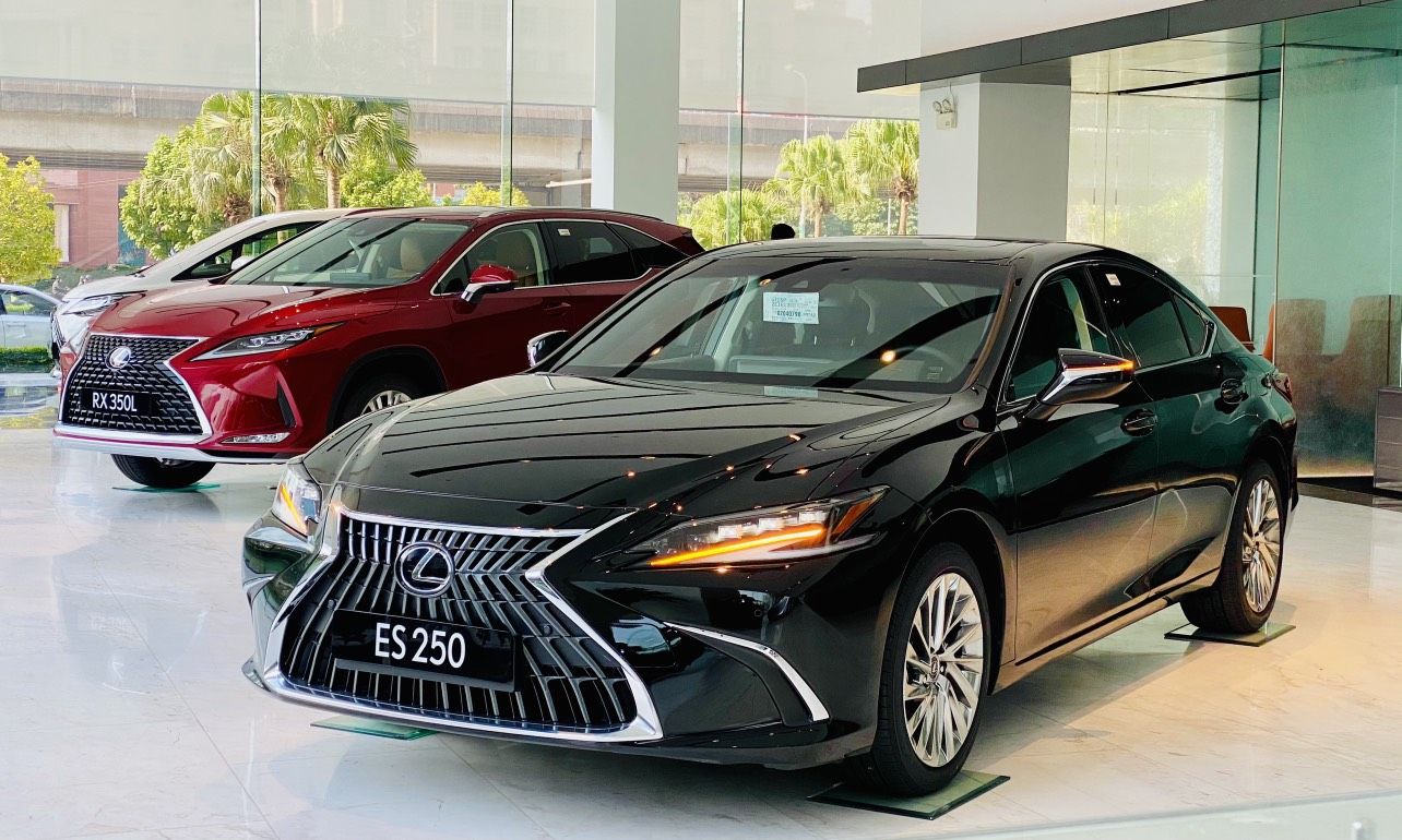 Lexus ES 250 2023 - Nhập khẩu chính hãng từ Nhật Bản