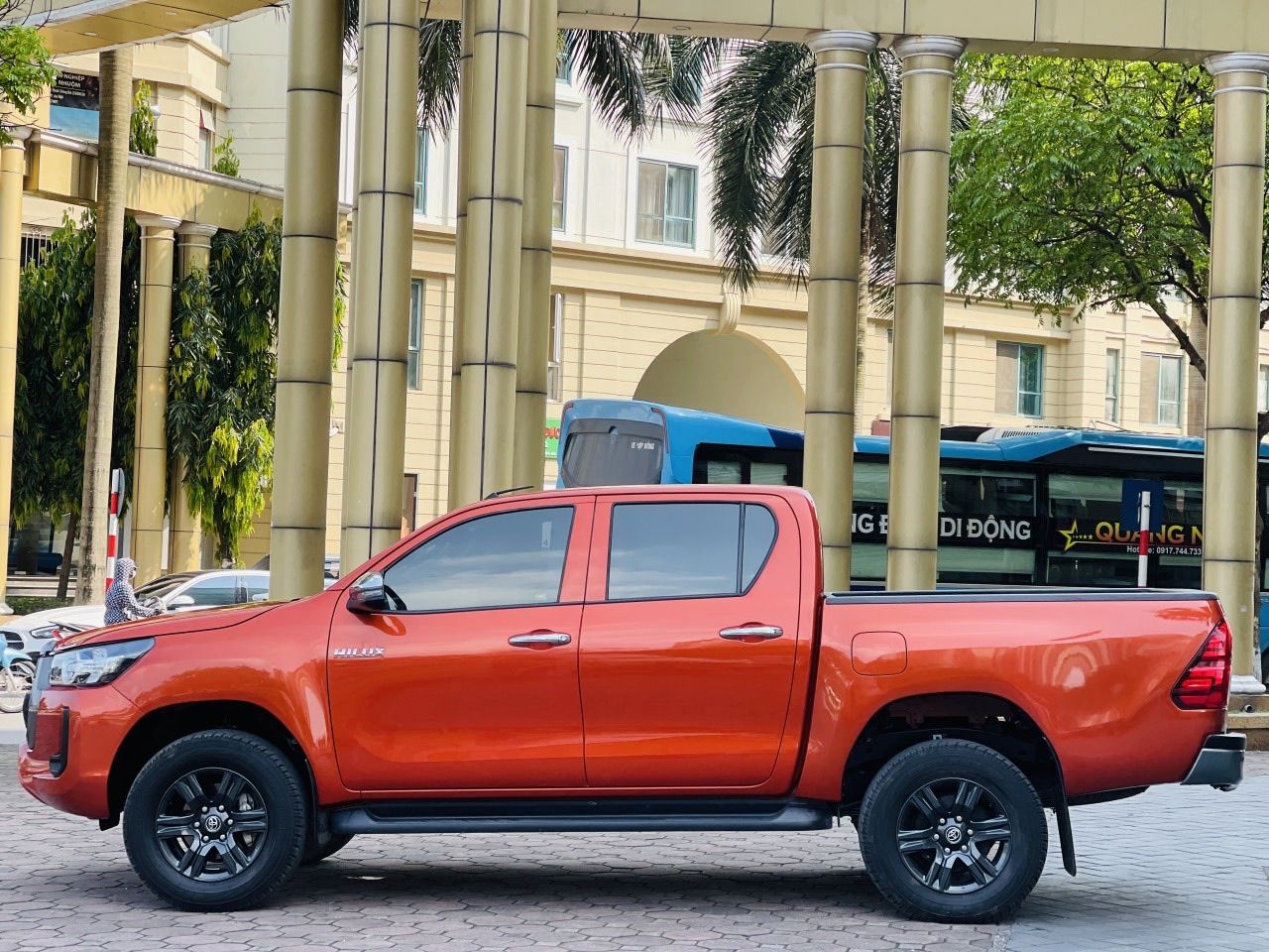 Toyota Hilux 2021 - Odo 3,8 vạn km