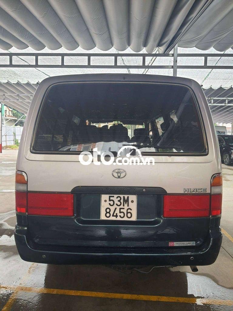 Toyota Hiace  12 chổ 2004 - Toyota 12 chổ