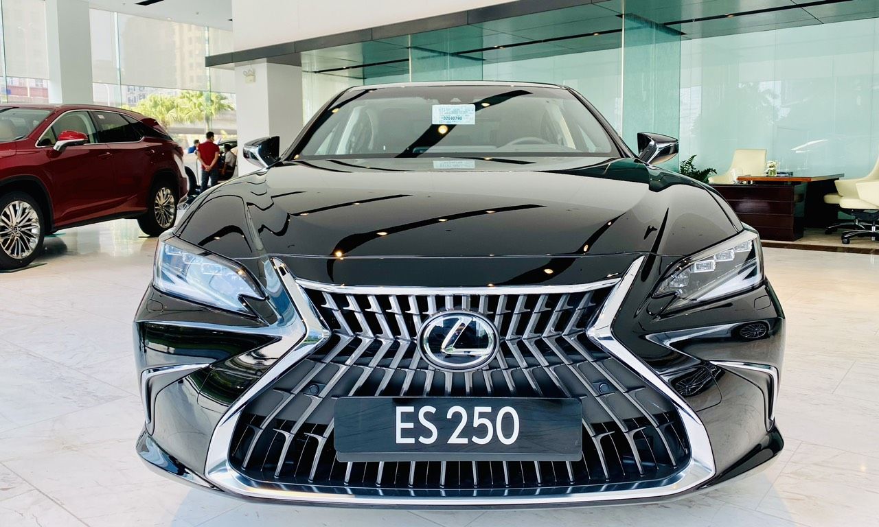 Lexus ES 250 2023 - Nhập khẩu chính hãng từ Nhật Bản