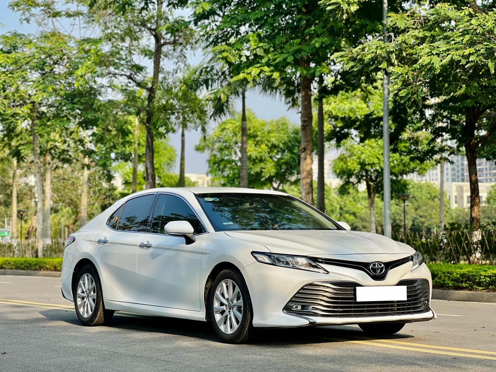 Toyota Camry 2021 - Nhập khẩu siêu mới