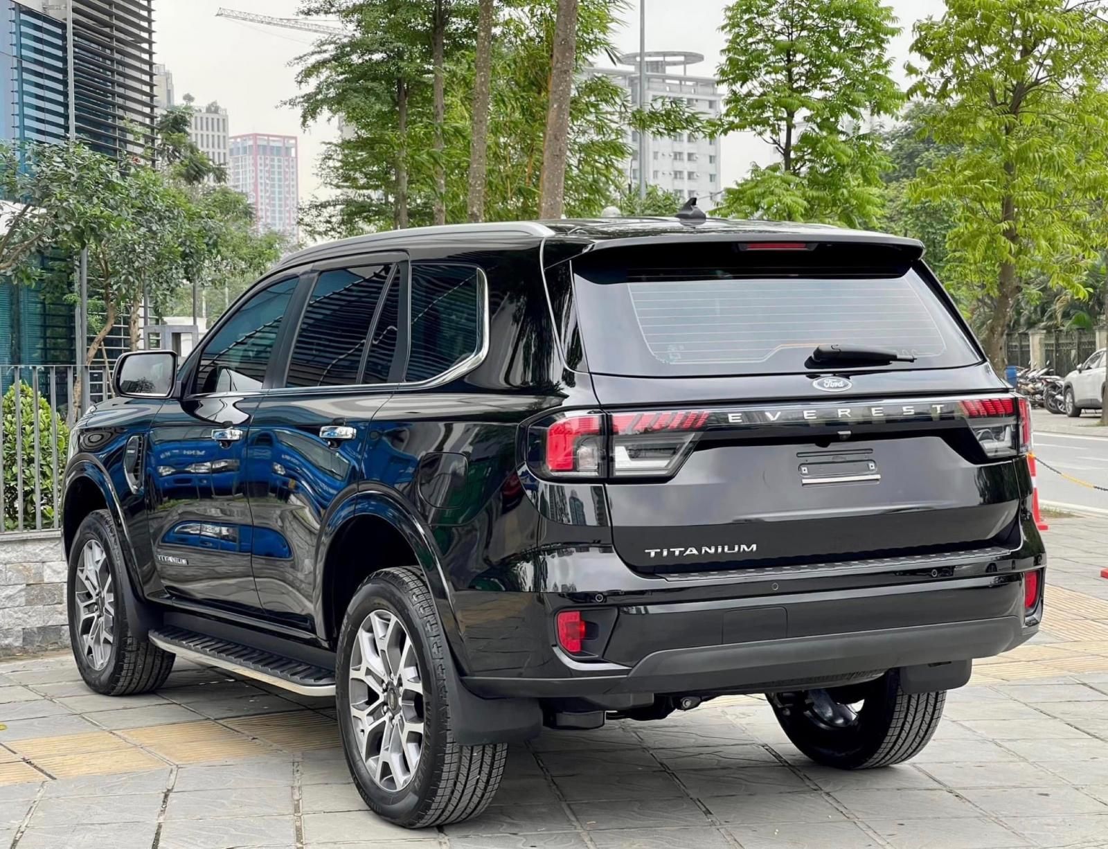 Ford Everest 2023 - Sẵn xe đủ màu giao ngay