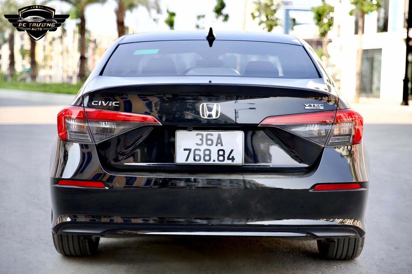 Honda Civic 2022 - Turbo Sensing 2022, odo: Chỉ 8.000km, nội thất full carbon siêu mới