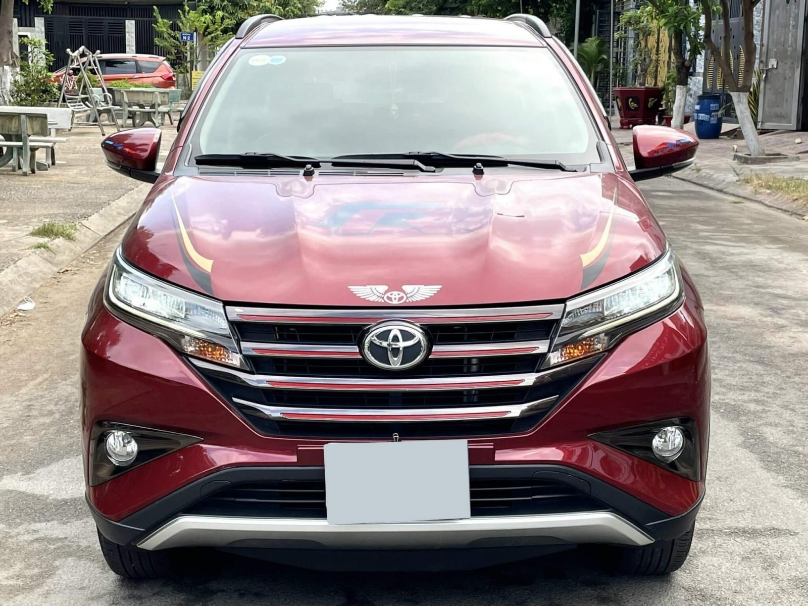 Toyota Rush 2021 - Màu đỏ