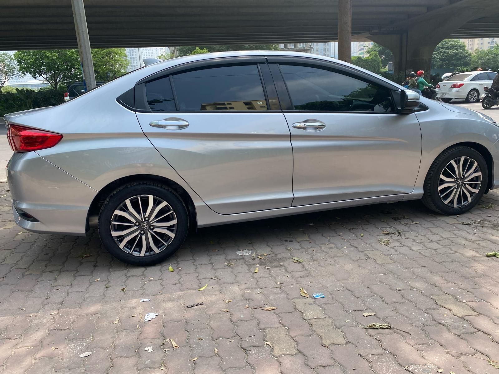 Honda City 2018 - Giá 4xx tr, biển phố, xe 1 chủ rất mới, lốp còn 5 quả 90% - Biển phố không mất 20 triệu - Quý khách xem xe là ưng luôn