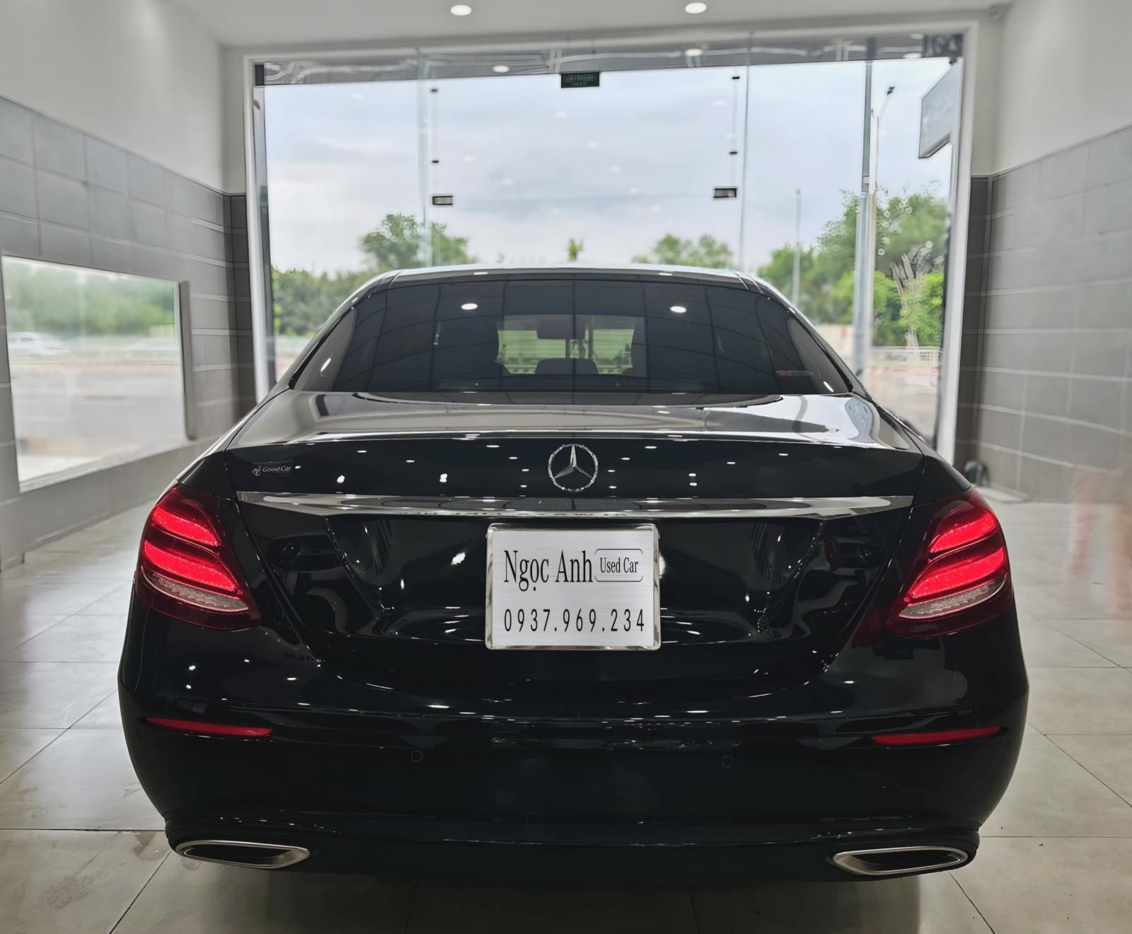 Mercedes-Benz 2019 - Màu đen - Odo 2 vạn - Xe mới 90% - Bao test hãng