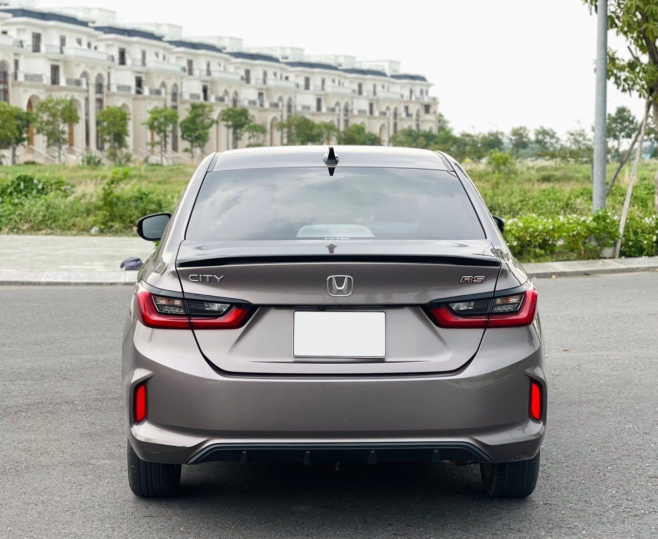 Honda City 2022 - Màu nâu hồng, nội thất đen