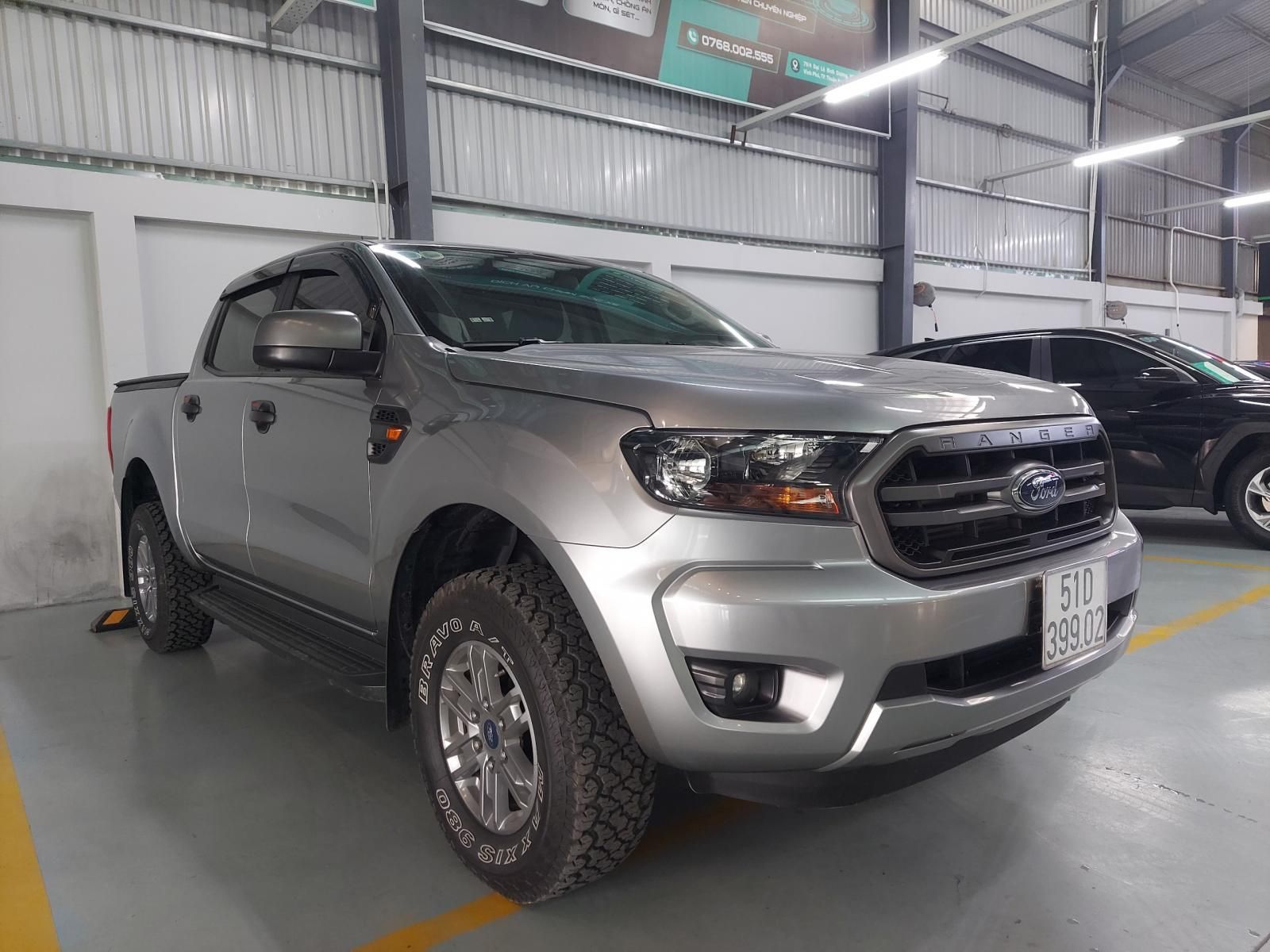 Ford Ranger 2020 - Màu bạc, odo 25.000km, giá 559 triệu