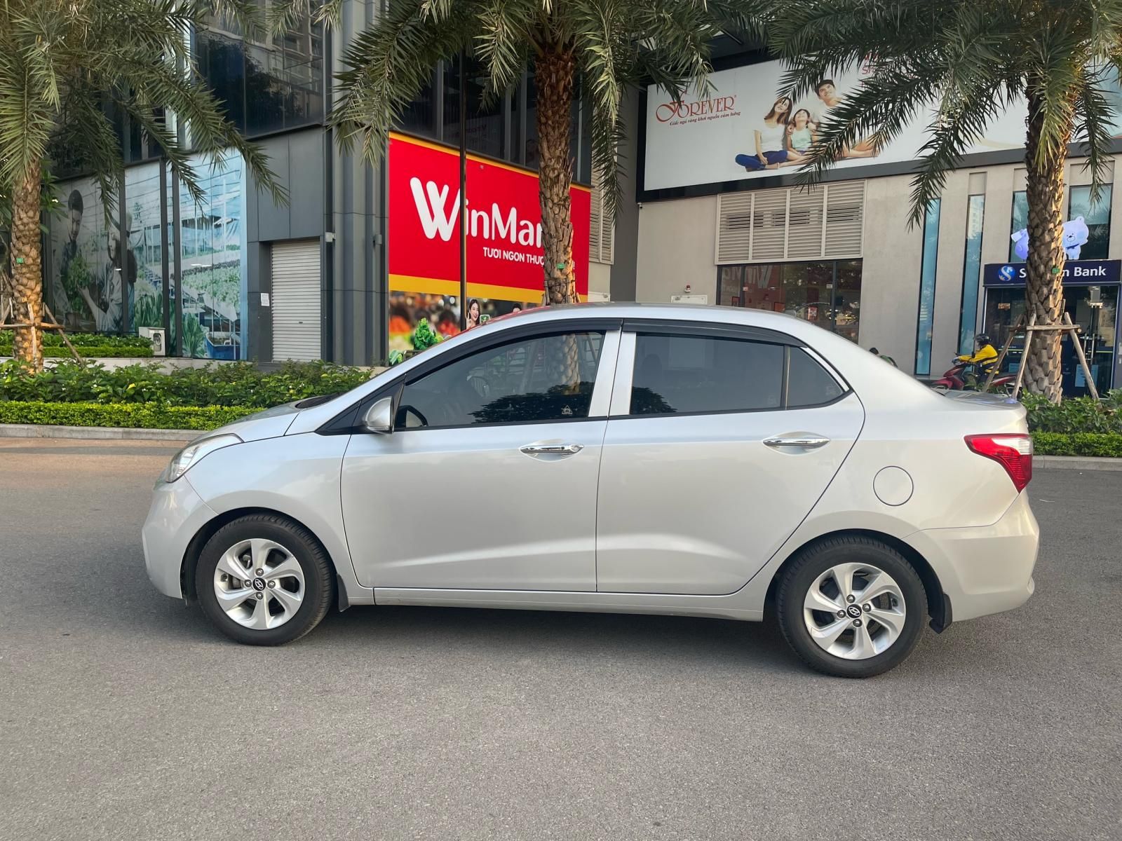 Hyundai Grand i10 2019 - Số sàn, bản đủ