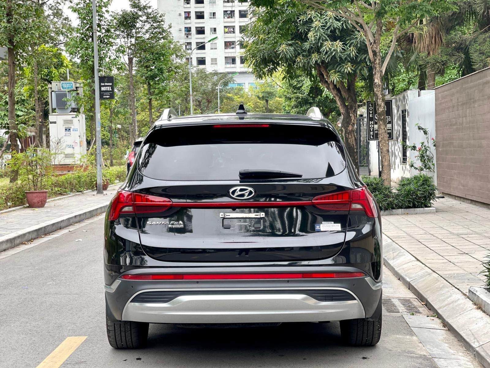 Hyundai Santa Fe 2022 - Biển tỉnh, tên cá nhân