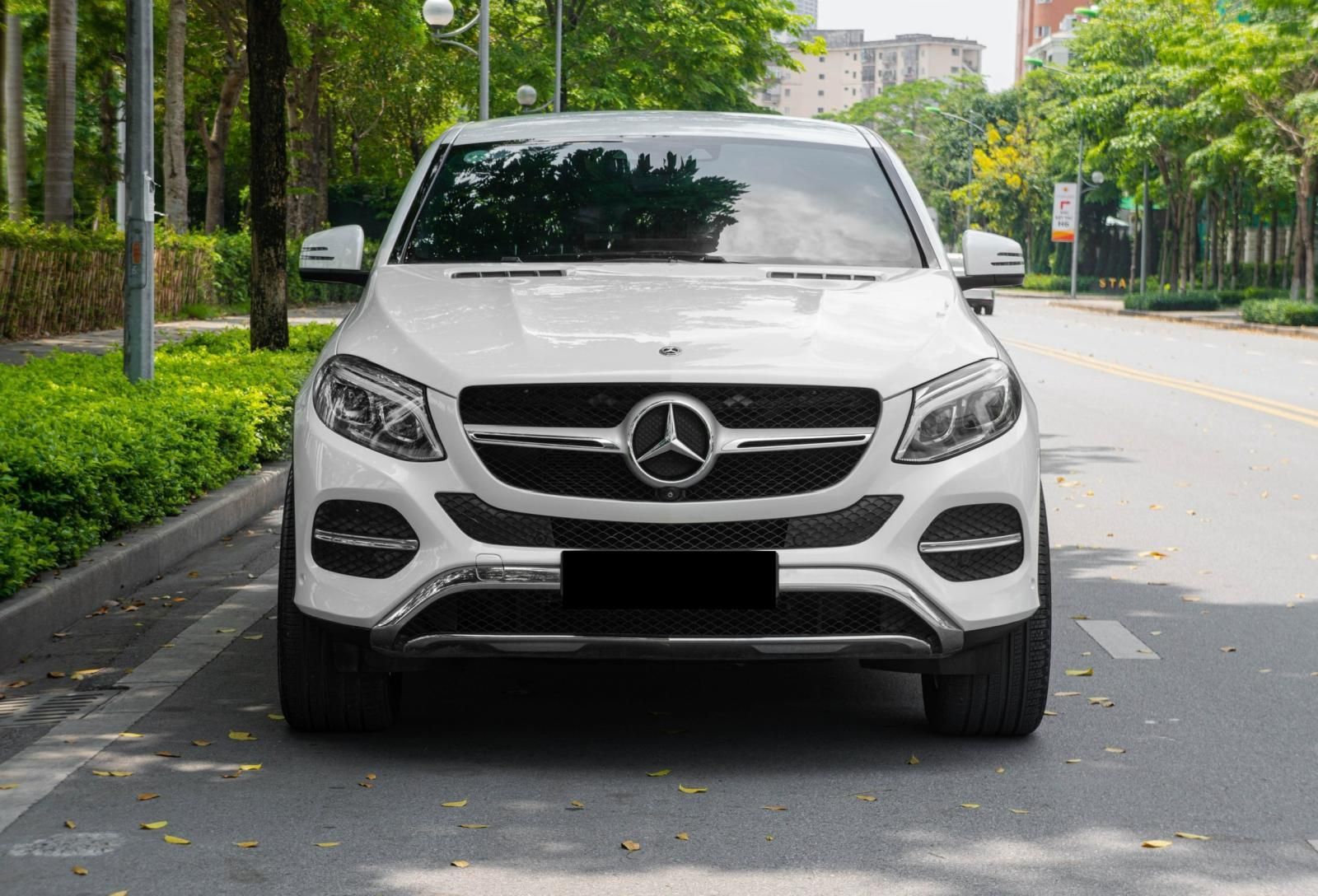 Mercedes-Benz GLE 400 2018 - Giá 2 tỷ 260 triệu