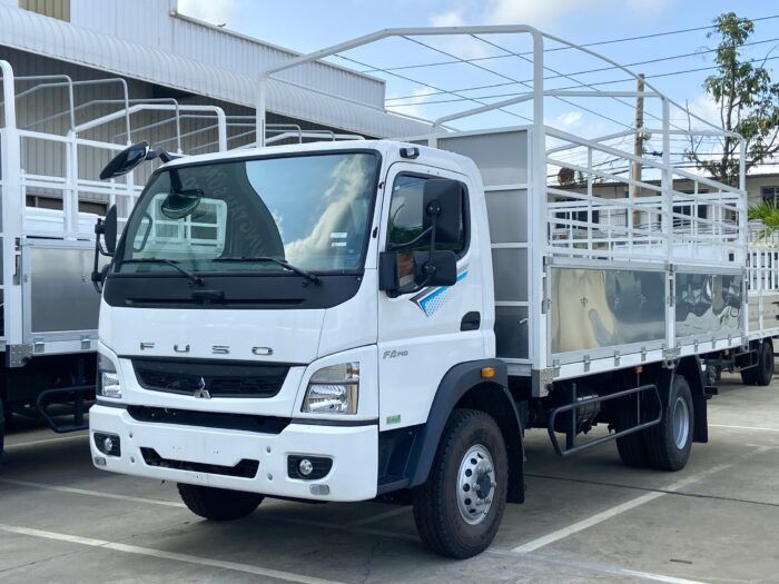 Mitsubishi Fuso 2023 - Bán xe tải 6.5 tấn thùng 6.1 mét Mitsubishi Fuso FA140L Nhật Bản trả góp hỗ trợ 70%