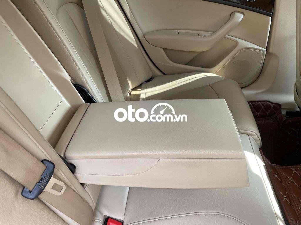 Audi A6 Cần bán   2012 màu trắng form mới 2012 - Cần bán Audi A6 2012 màu trắng form mới