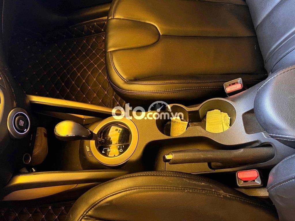Hyundai Veloster Huyndai  1.6GDi Lăn Bánh 2014 Coupe 3 Cửa 2014 - Huyndai Veloster 1.6GDi Lăn Bánh 2014 Coupe 3 Cửa