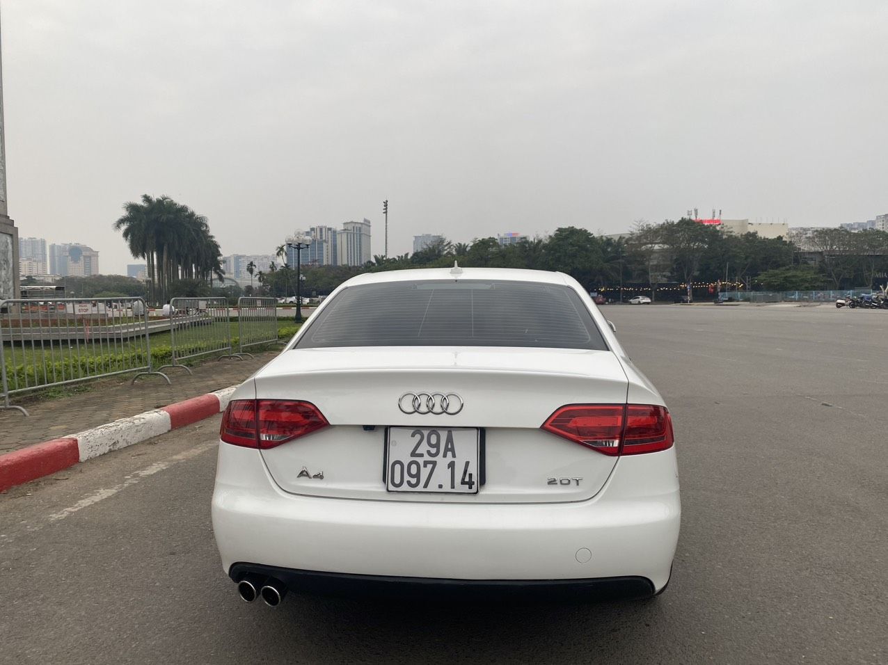 Audi A4 2009 - Bán Xe Audi A4 Màu Trắng 2009, Biển Hà Nội, Xe Mới Đẹp  Giá 395 Triệu