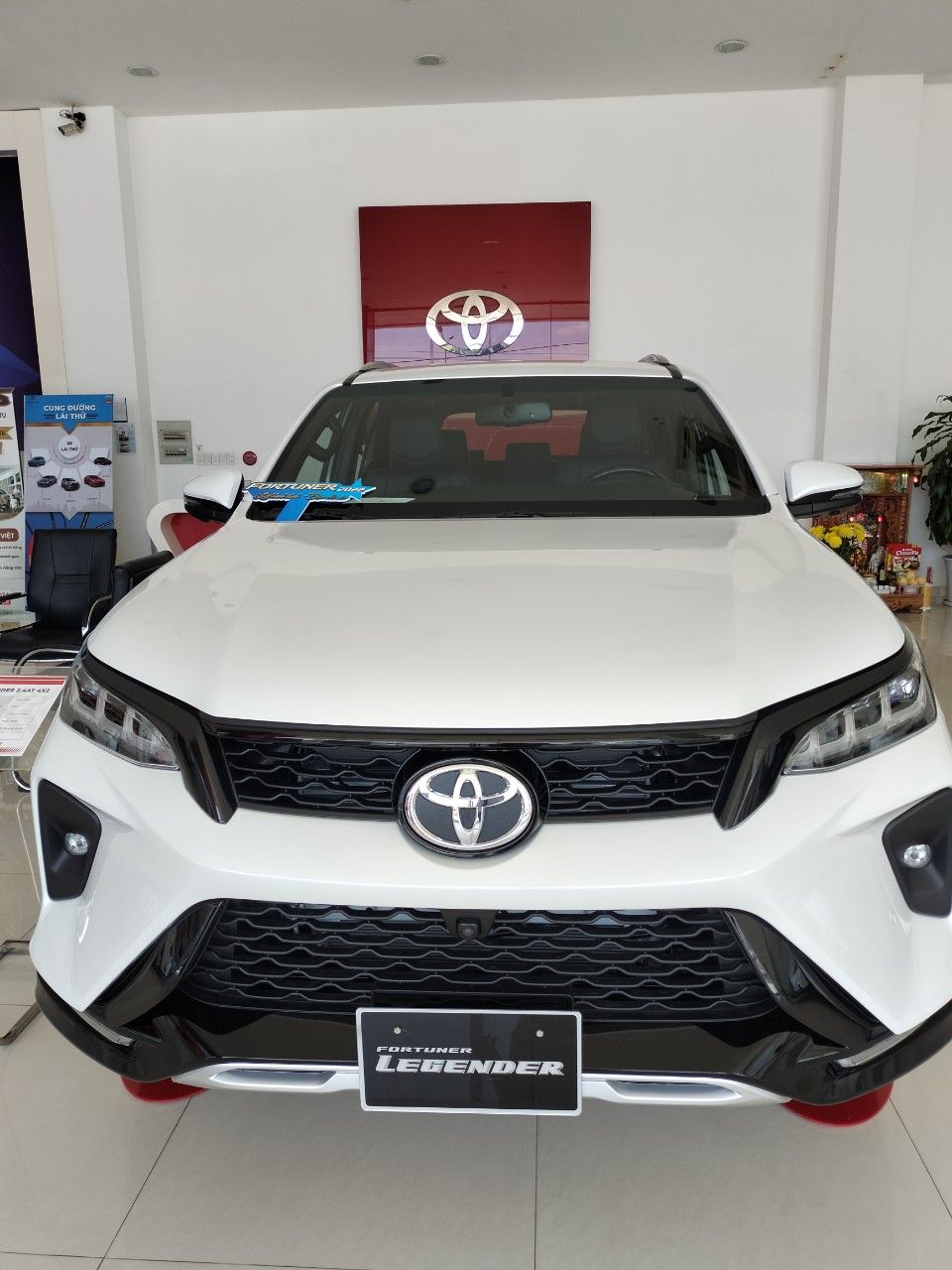 Toyota Fortuner 2023 - Giảm 100% trước bạ - Giảm ngay 100tr tiền mặt cho quý KH mua trong tháng 6