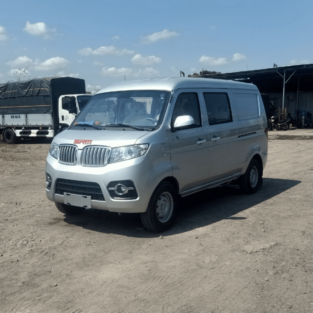 Dongben X30 2023 - Xe van 5 chỗ Dongben SRM X30-V5 2023