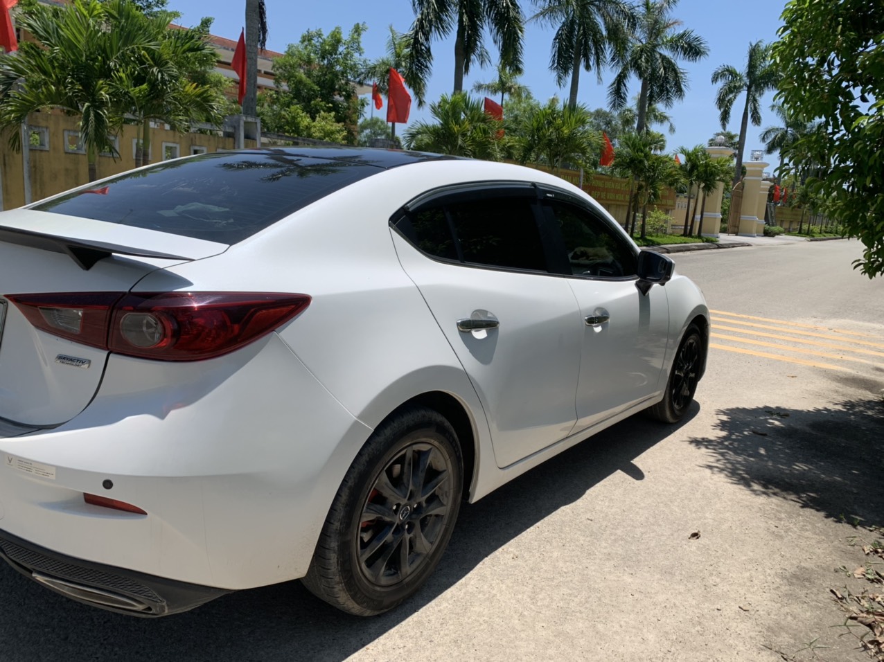 Mazda 3 2018 - Cần bán Mazda 3 2018 bản fun . 