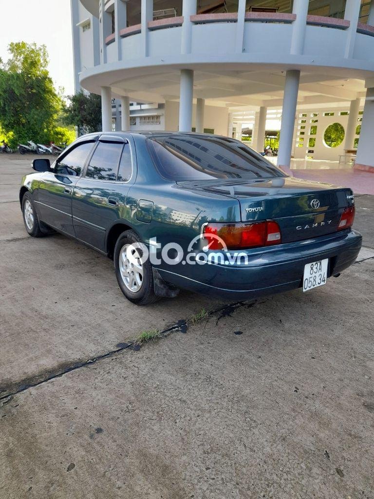 Toyota Camry Bán xe  Carmy số sàn 2.2 màu xanh đời 96 1996 - Bán xe Toyota Carmy số sàn 2.2 màu xanh đời 96