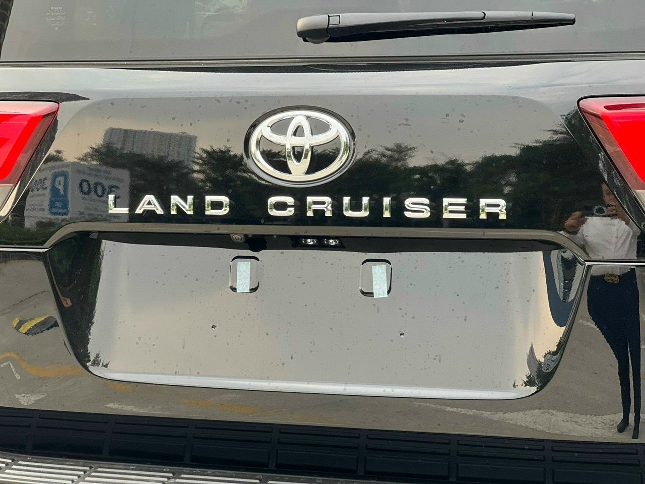 Toyota Land Cruiser 2023 - Giao Ngay