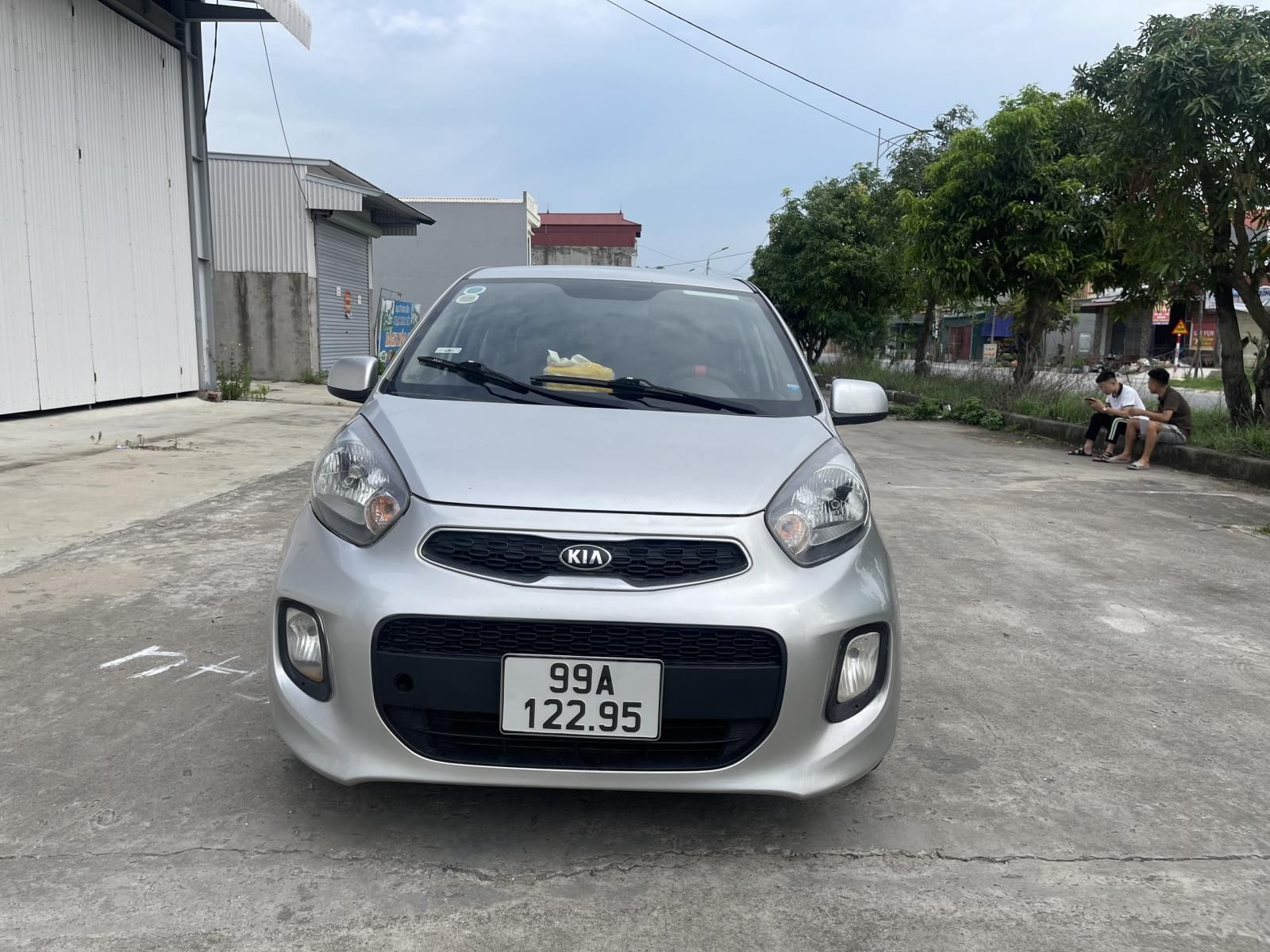 Kia Morning 2017 - Màu bạc, máy số zin