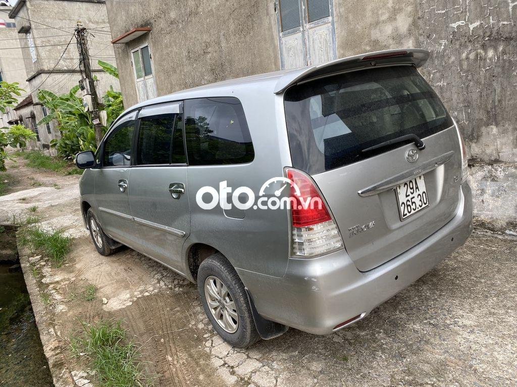 Toyota Innova Gia đình cần bán xe  7 chỗ 2011 2011 - Gia đình cần bán xe INNOVA 7 chỗ 2011