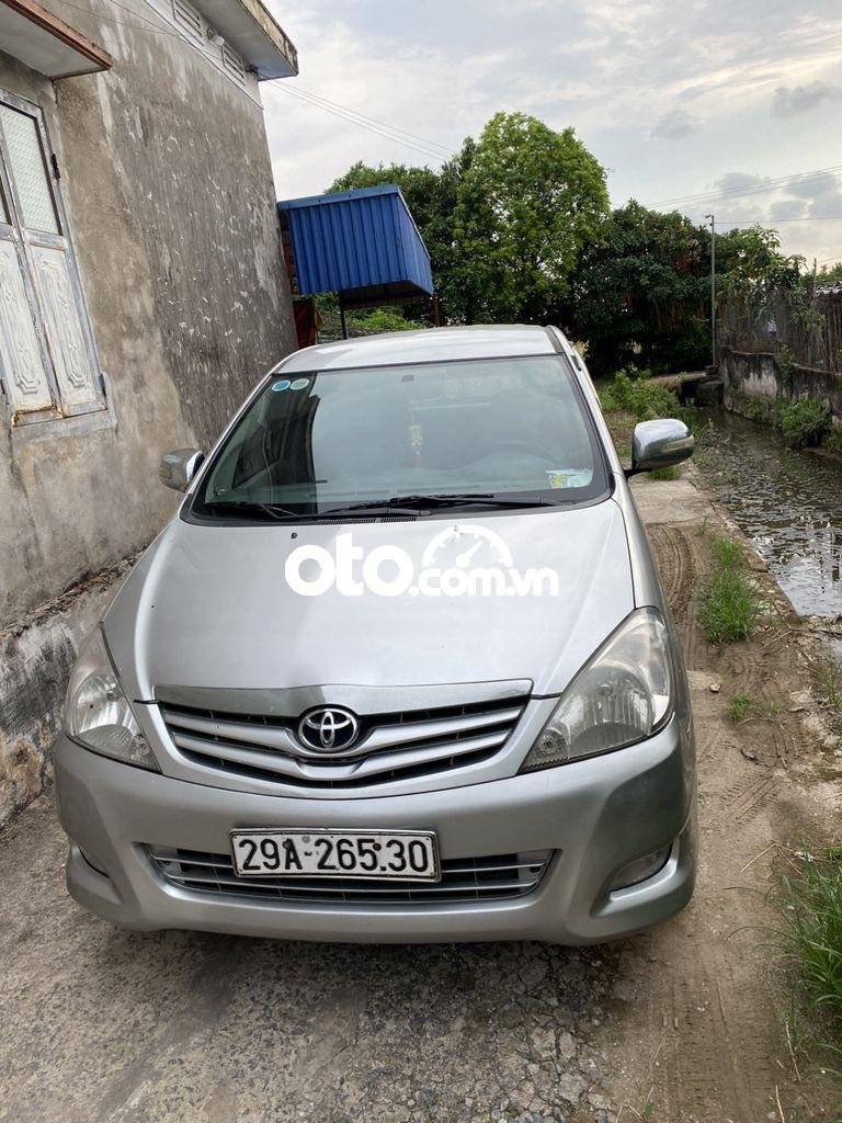 Toyota Innova Gia đình cần bán xe  7 chỗ 2011 2011 - Gia đình cần bán xe INNOVA 7 chỗ 2011